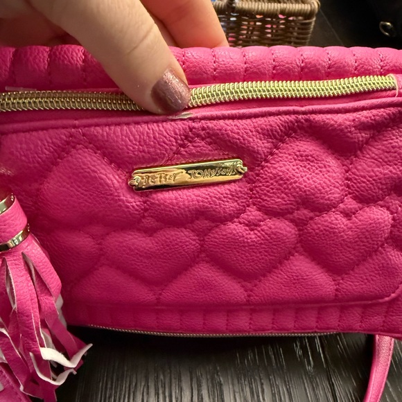 Betsey Johnson Pink Crossbody Bag valentines hearts - Picture 4 of 8